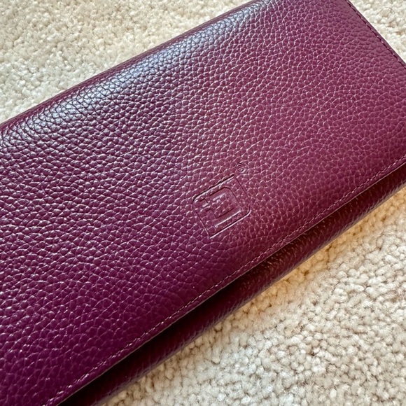 RFID Secure Maroon Wallet - Picture 2 of 3